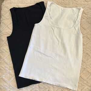 Chic Black and White Tank Top Essential